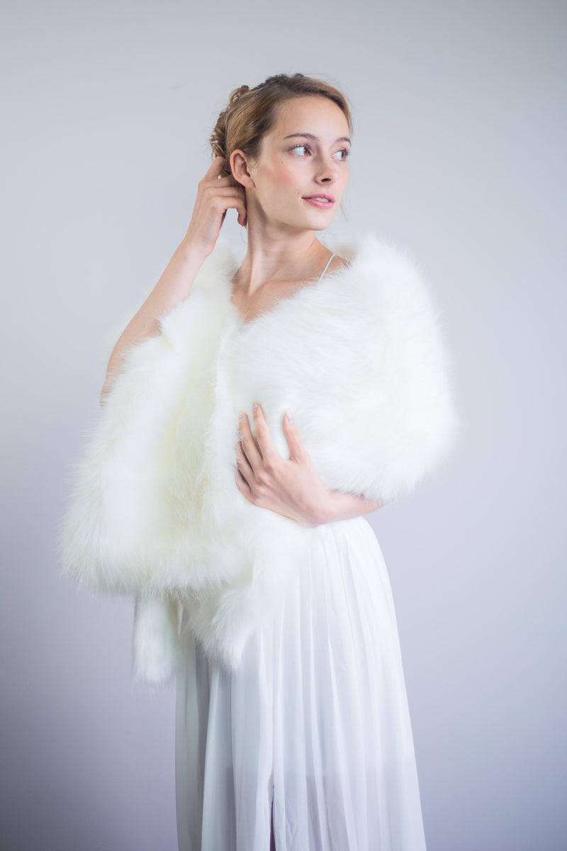 Ivory with Black Faux Fur Shawl (Lilian Wht03) – Sissily Designs