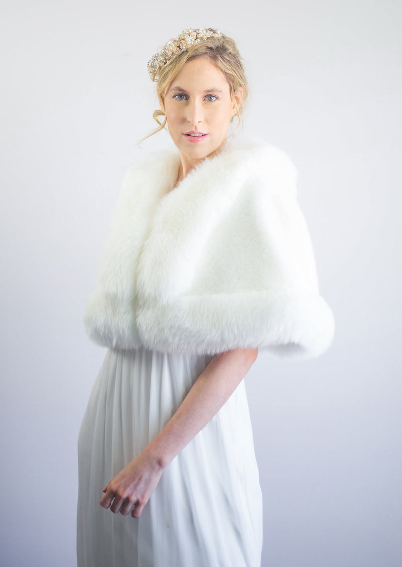 Sissily Designs Ivory White Fur Shawl (Lilian Wht01) Small
