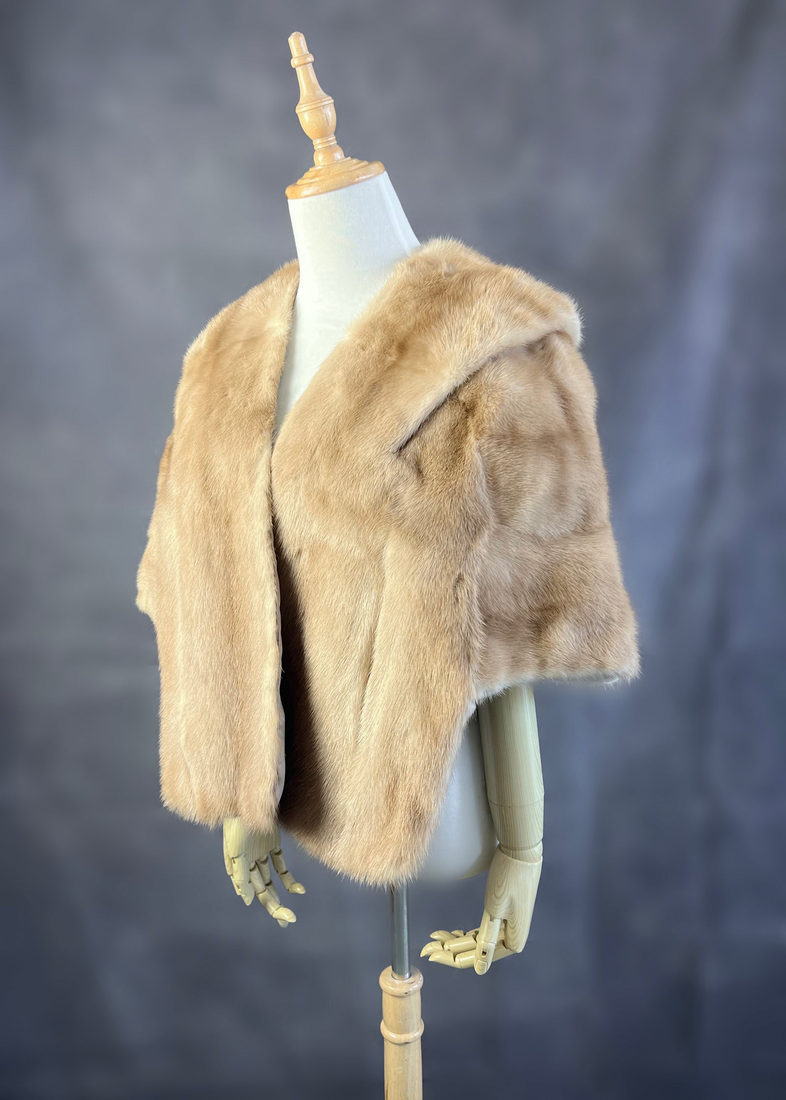 AUTHENTIC Mink Shoulder Wrap/Throw purchases Mink Shawl